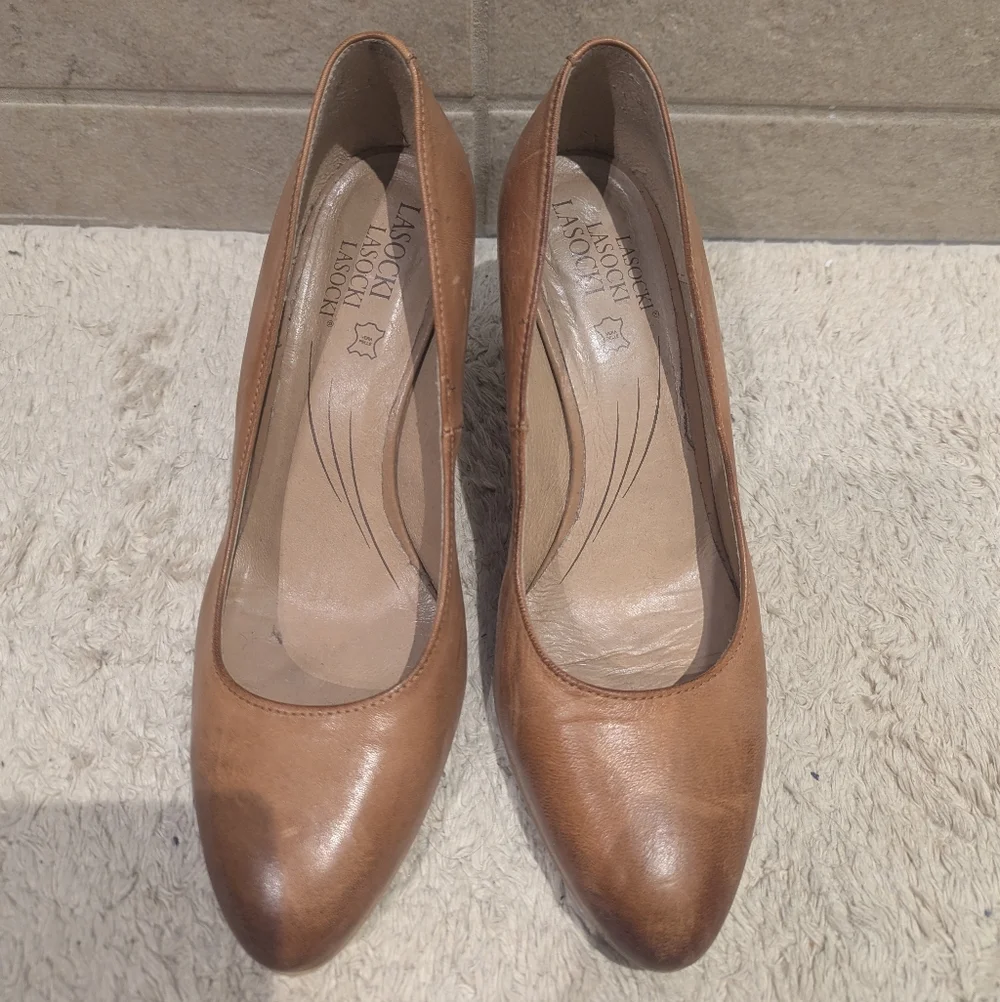 Lasocki Genuine Leather Light Brown Caramel Classic Low Heels SZ 38 (8 US) - Picture 4 of 14